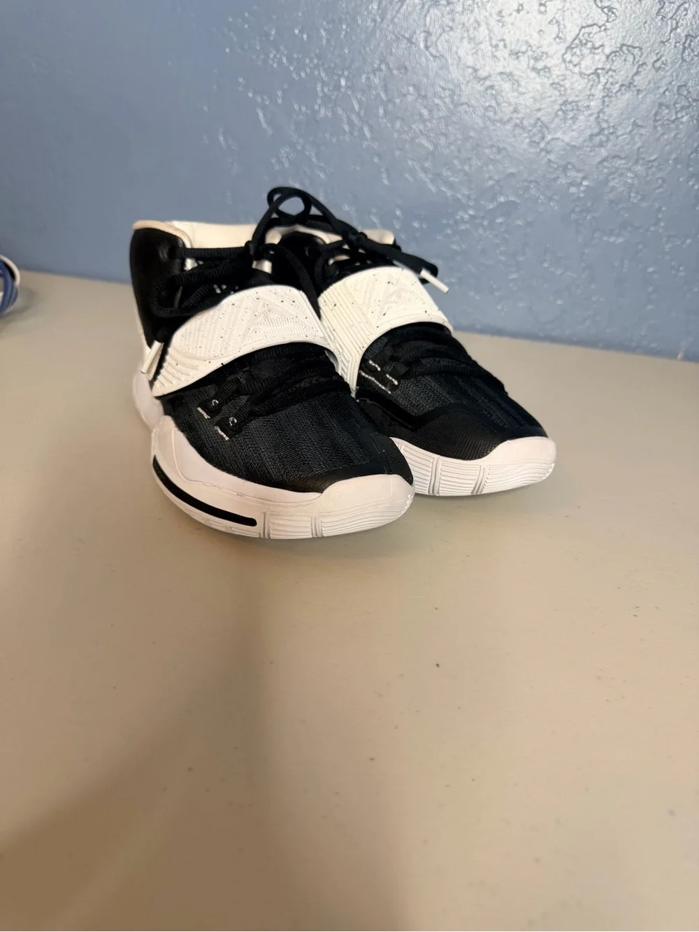 Nike Kyrie 6 Team 'Black White' Oreo (Style Code: CK5869-002 men 7.5